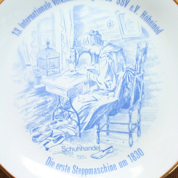 Vintage Internationale Vokswanderung 1983 Gold Rimmed Plate - Picture 2 of 2